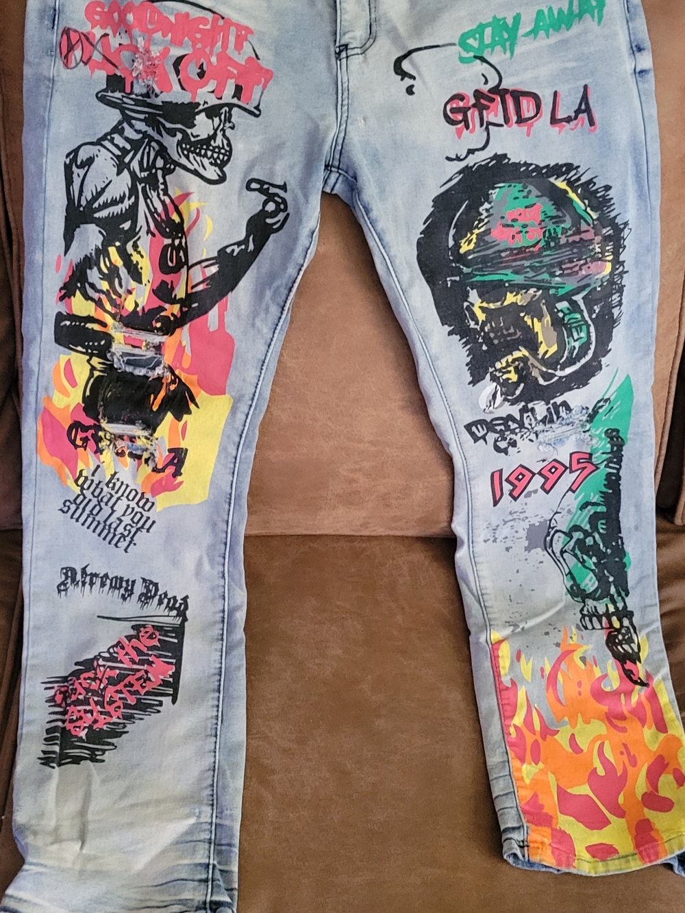 Graphic Light-Wash Men's Jeans with Multicolor Print